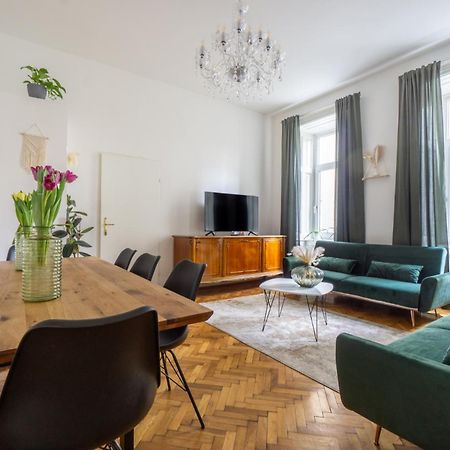 Central Apartment In Viennese Old Building Extérieur photo