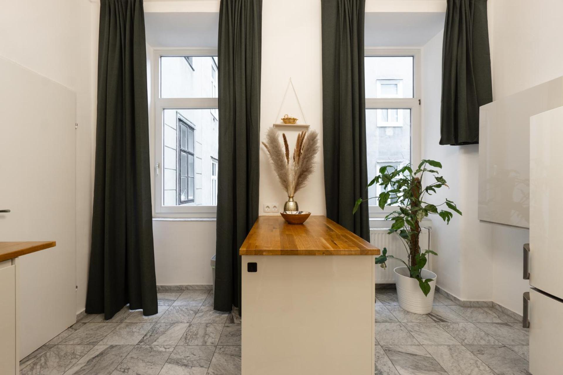 Central Apartment In Viennese Old Building Extérieur photo
