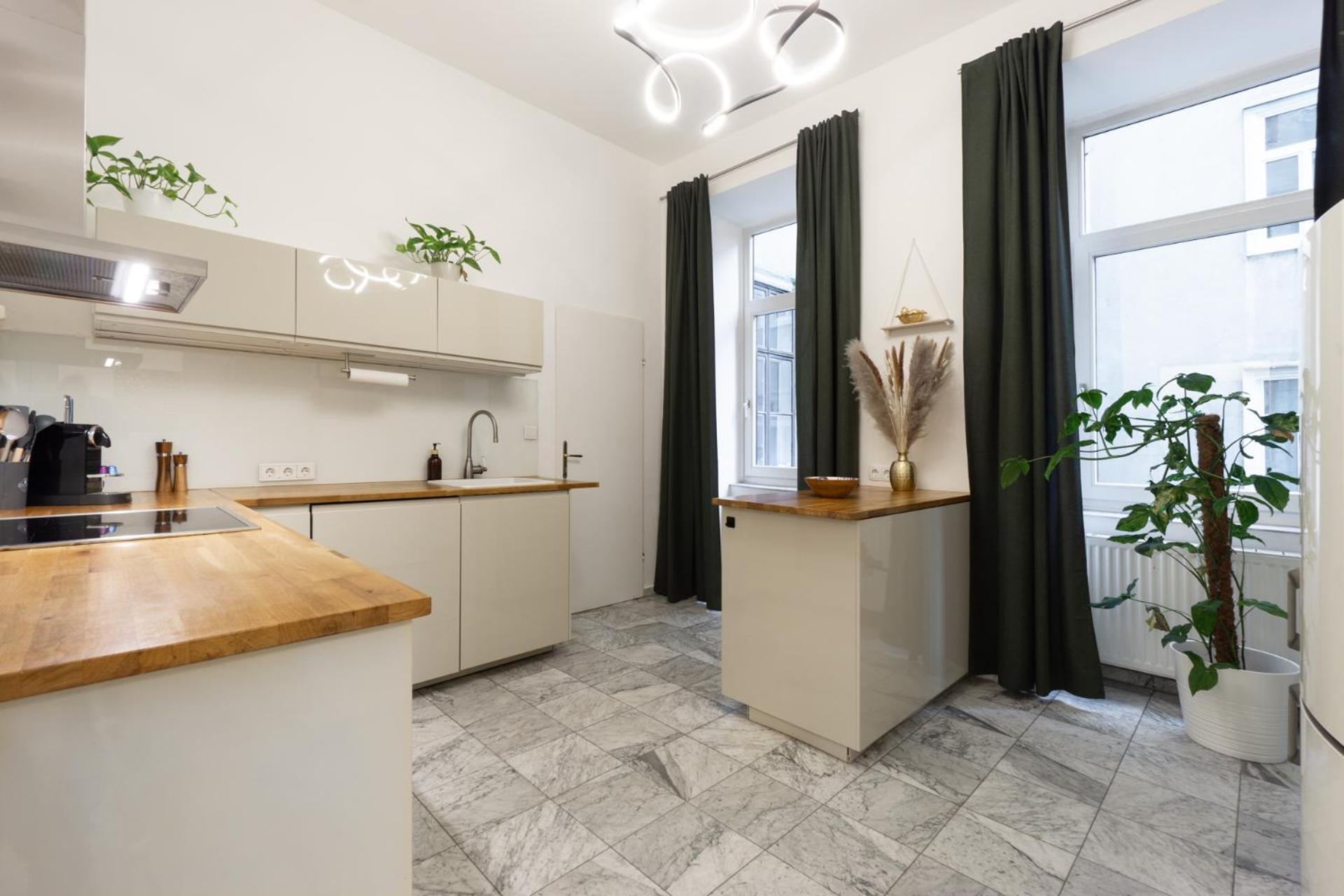 Central Apartment In Viennese Old Building Extérieur photo